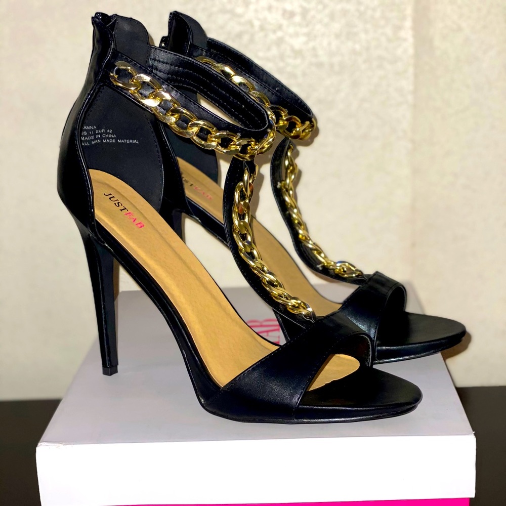 Heeled sandals
